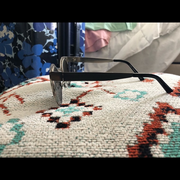 Sunglasses - Picture 3 of 3